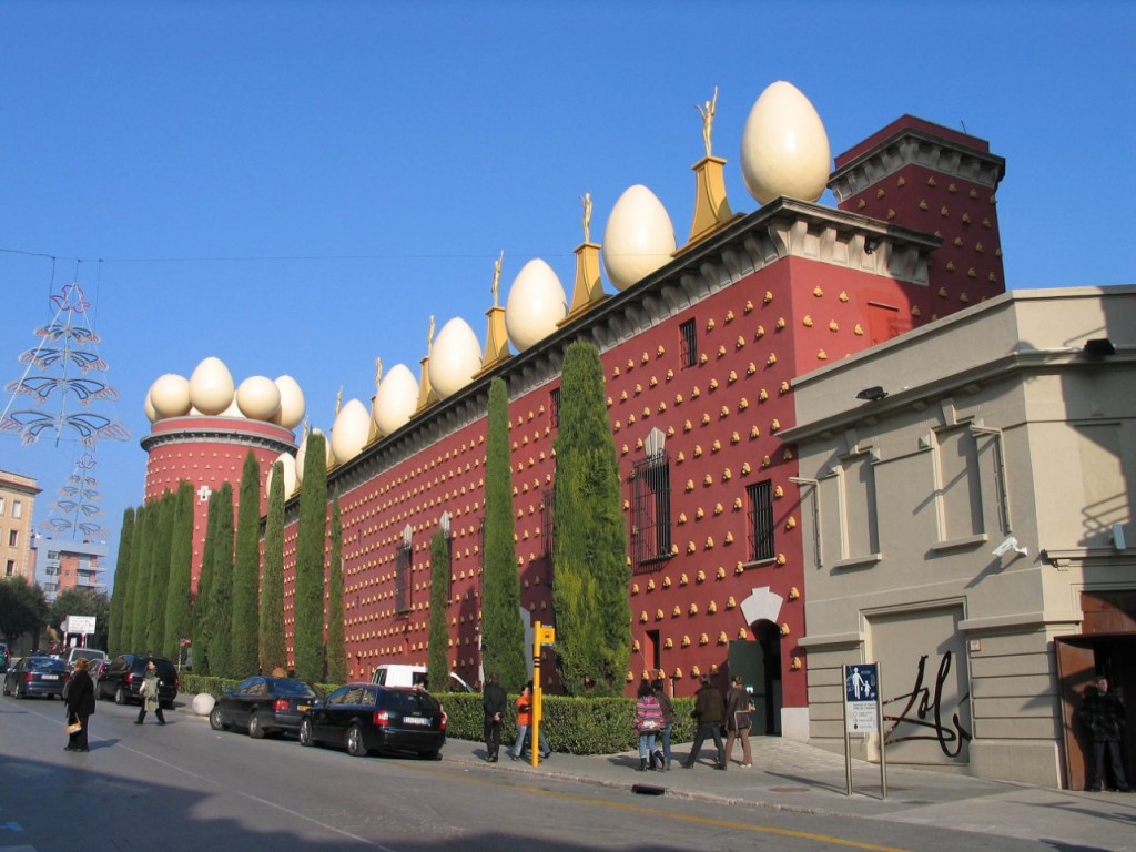 20061227-Figueres_Teatre-Museu_Dalí_MQ.jpg