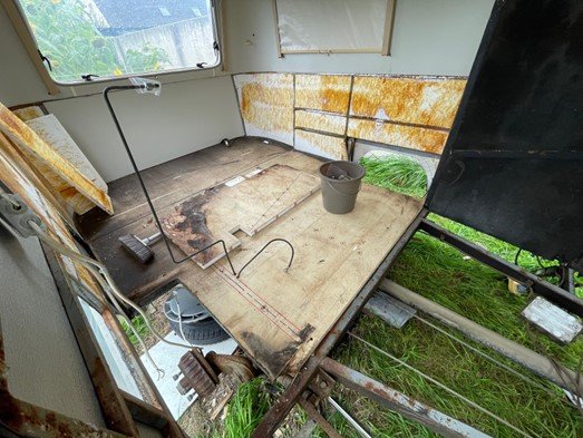 Image12.jpg