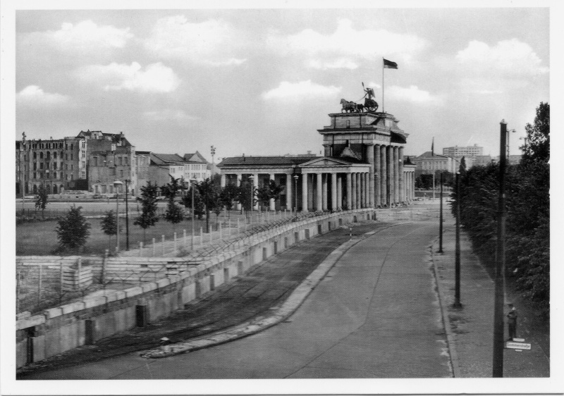 Porte de Brandebourg 1961(petit).jpg