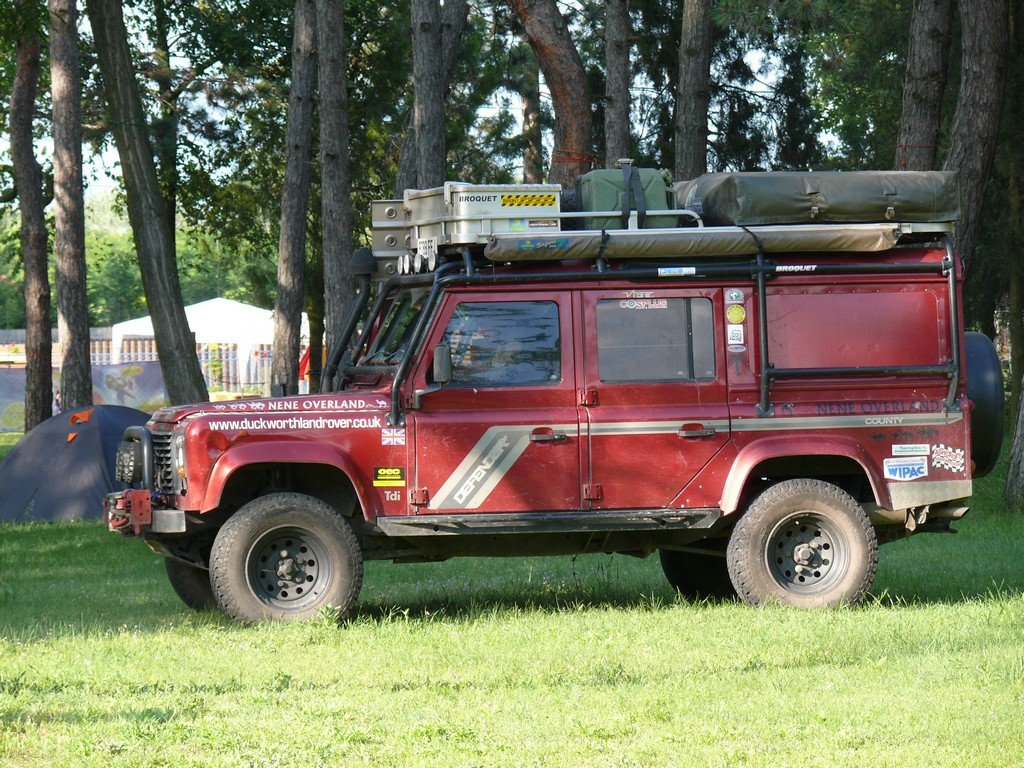 1-Land Rover_01.jpg