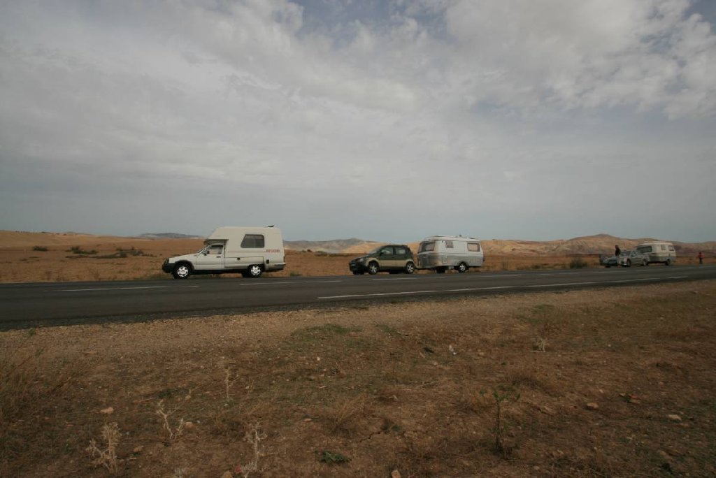 Un arrêt improvisé sur la route .....
