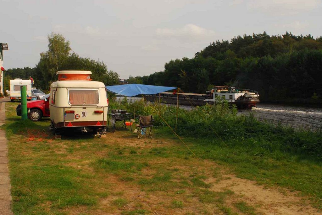 On revient d'Ukraine, apres un stop en Pologne, petite halte à Berlin pour se reacommoder à la civilation et à la Police qui ne cherche pas un billet à tout prix