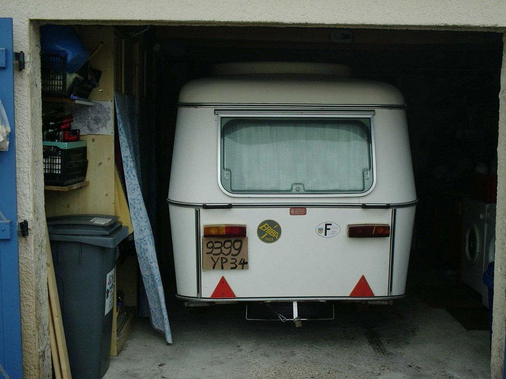 Toujours fait dodo au garage