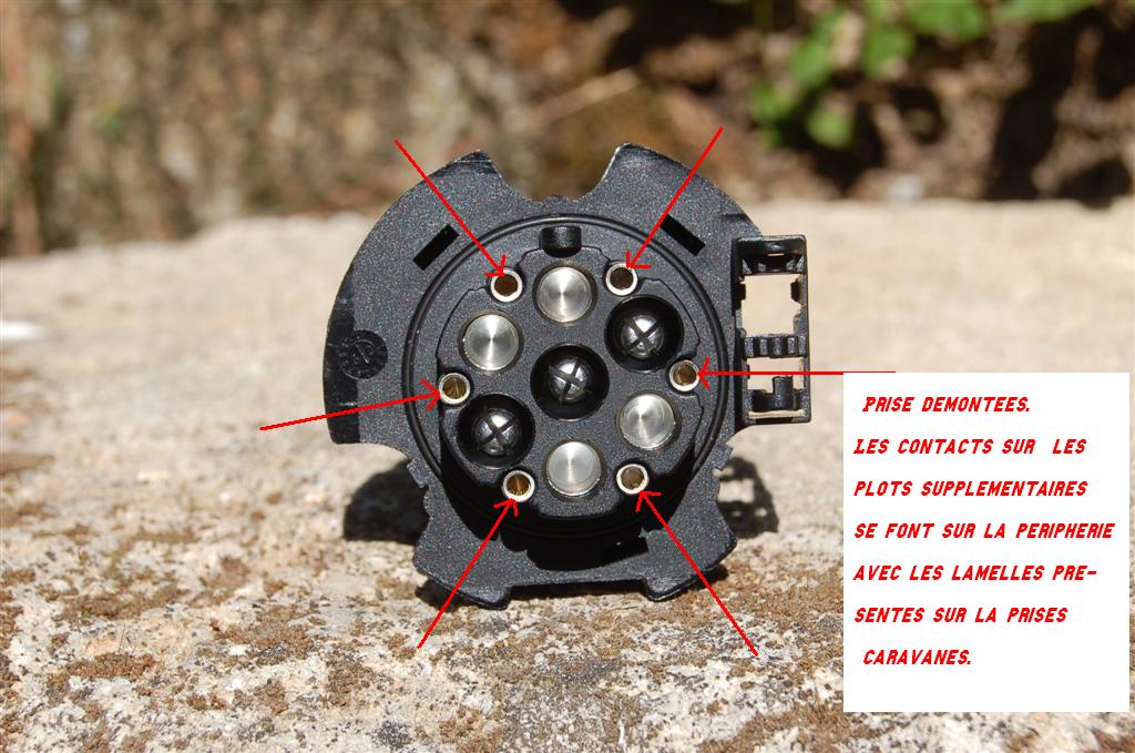 Socle voiture  7+6 plots 002 (Large).jpg