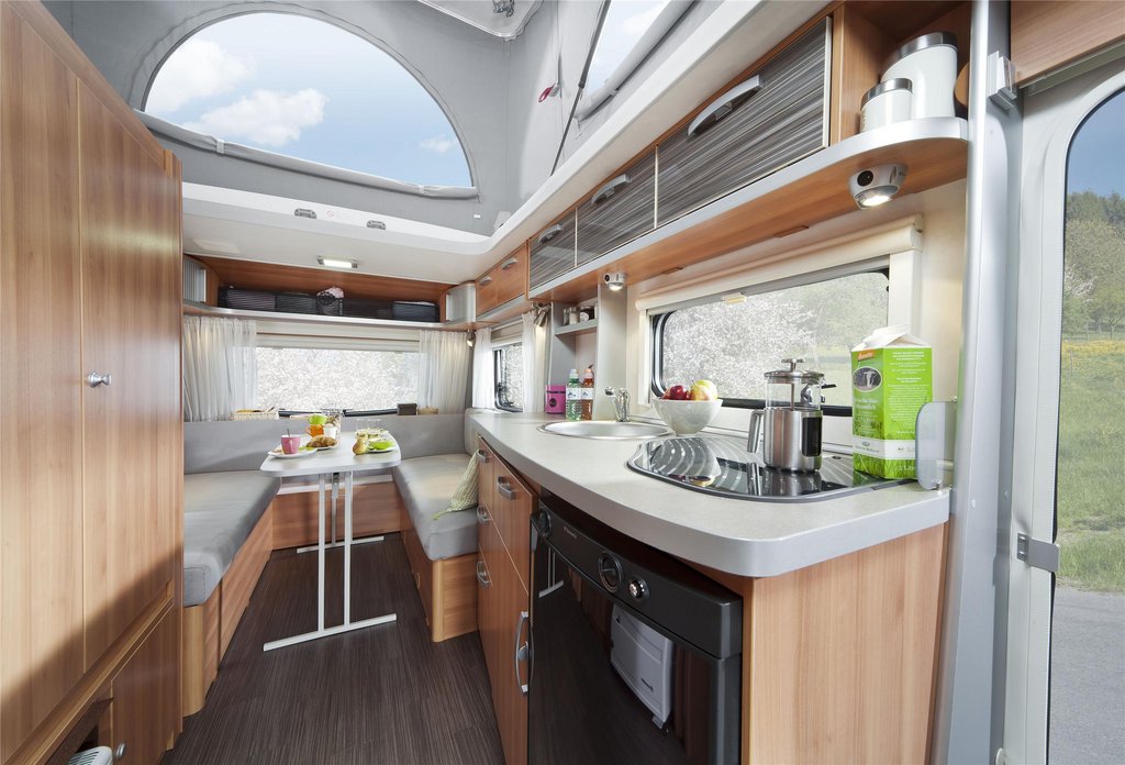 hymer_feeling_380_innen_dsvh_belfast_1.jpg