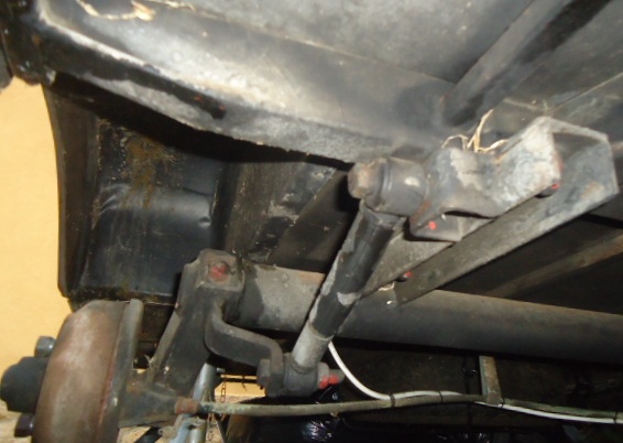 amortisseur familia 1985 (1).JPG