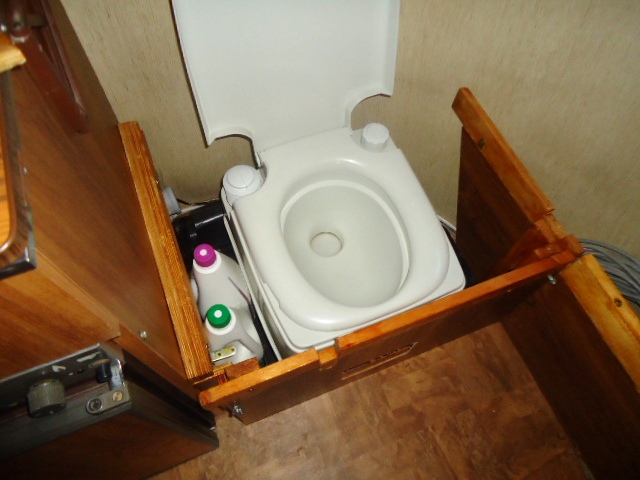 Modif. WC Familia 1985 (3).JPG