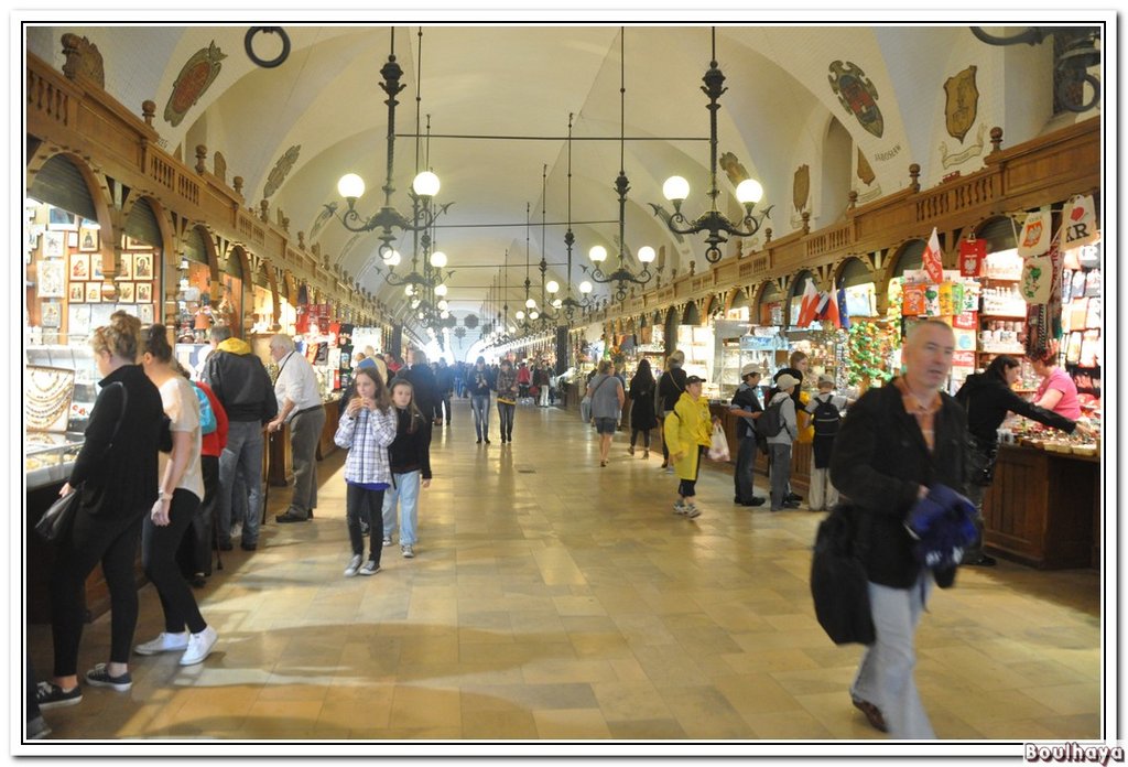 Cracovie - Halle aux draps.jpg