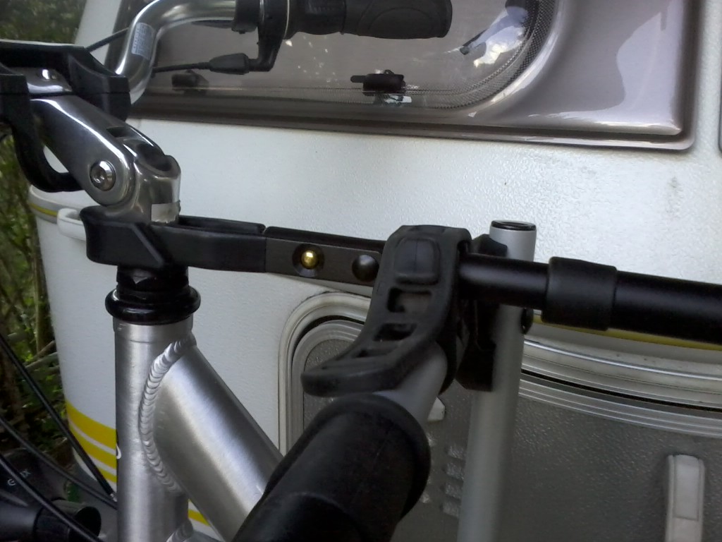 fixation sur le devant