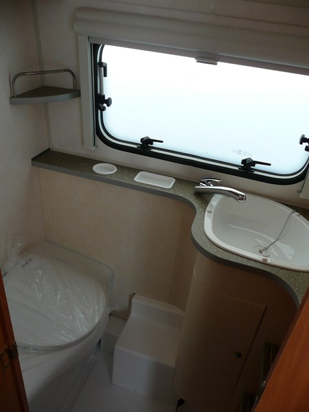 cabinet de toilette avant 2010.jpg