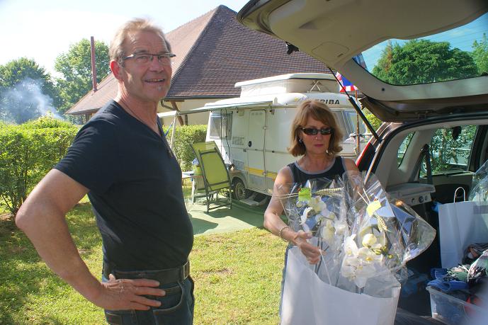 Le choix des bouquets de fleurs pour les dames très volontaires.