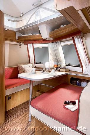 CAR-Premiere-Hymer-02.jpg.903549.jpg