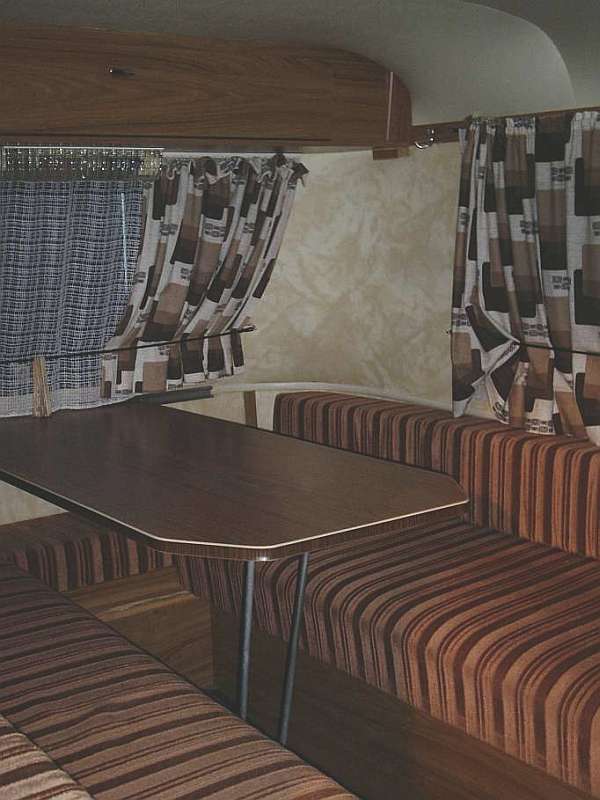 côté salle à manger