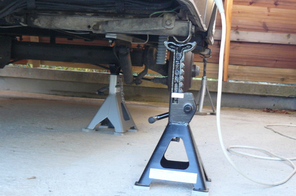 trois chandelles.JPG