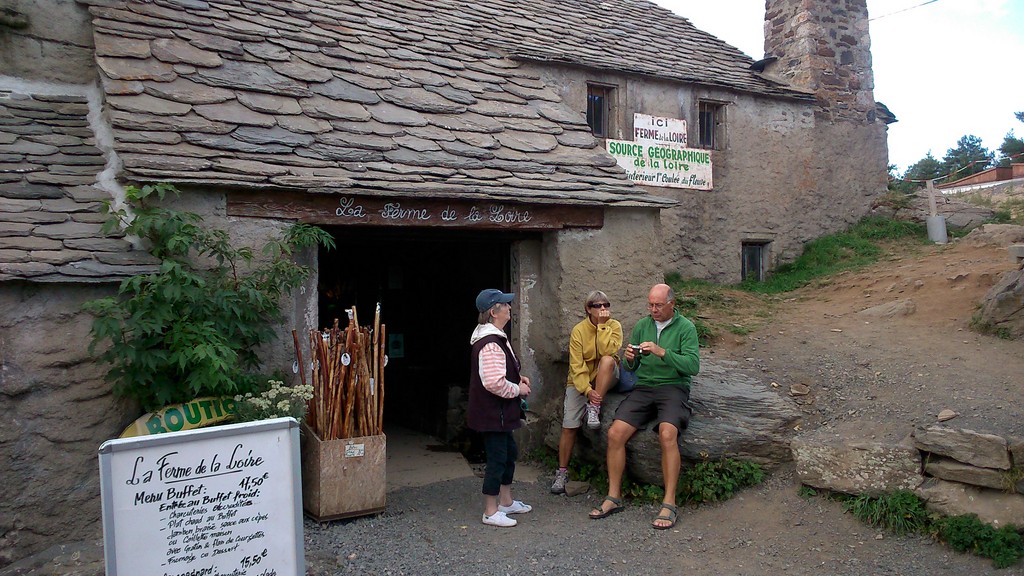 La source de la Loire.<br />Binbin nous a montré l'intérieur. Merci.