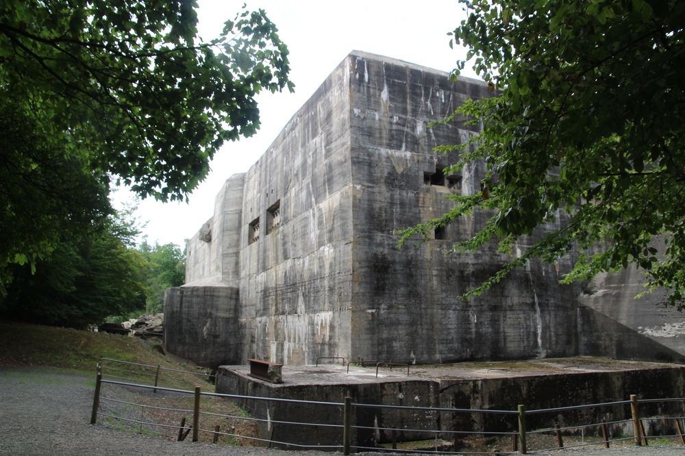 Le blockhaus sous le soleil.