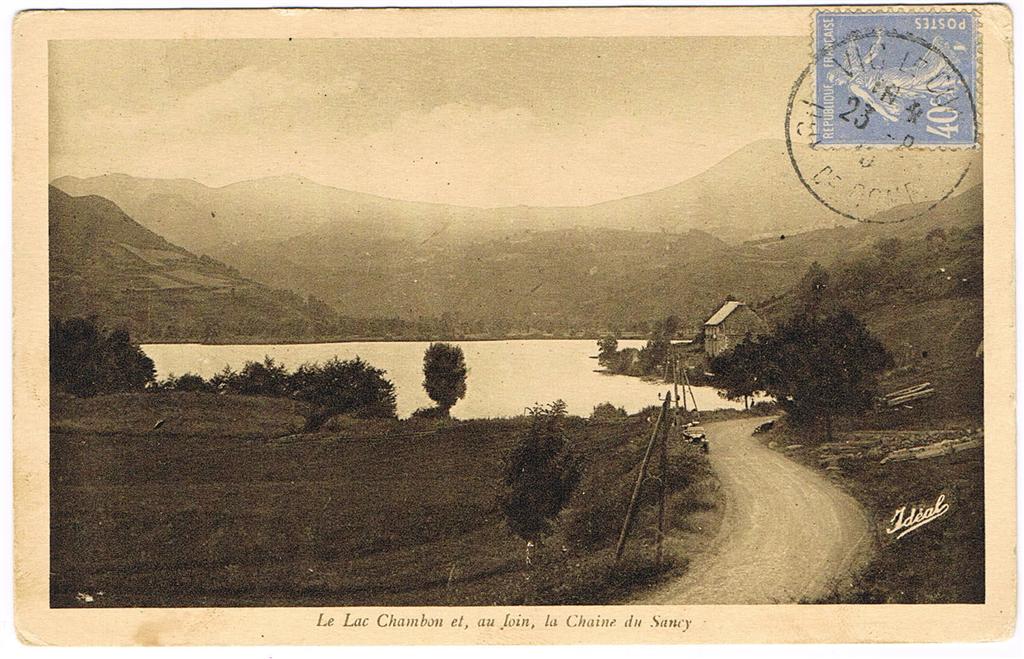 Lac Chambon (Large).jpg