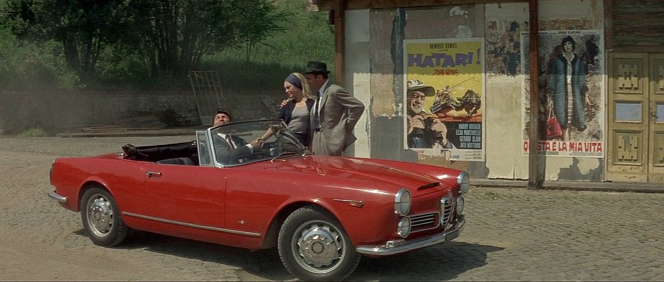 Alfa romeo 2600Spider Touring 1962.jpg