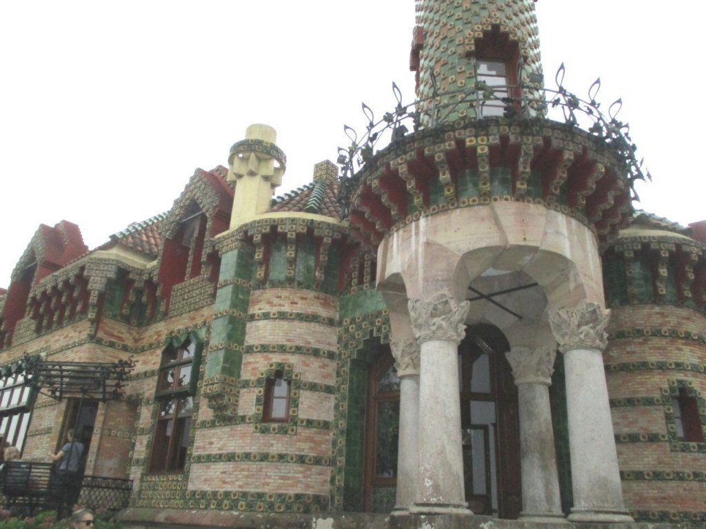 Maison de Gaudi à Cormillas
