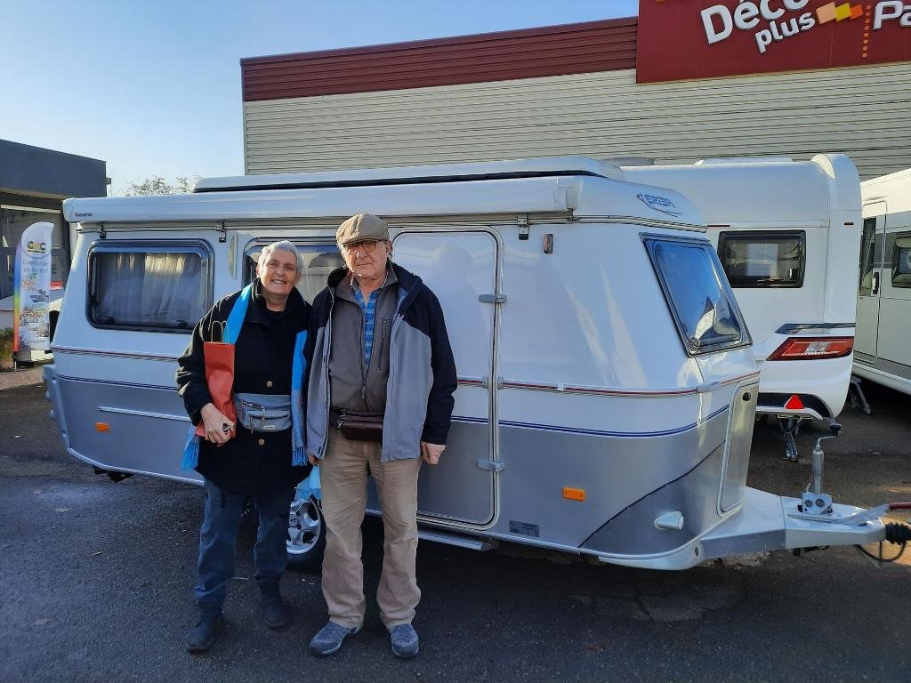 auto_caravanes_loisirs_07816800_122245341.jpg