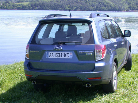 subaru-forester-2-0d-x-55120.jpg