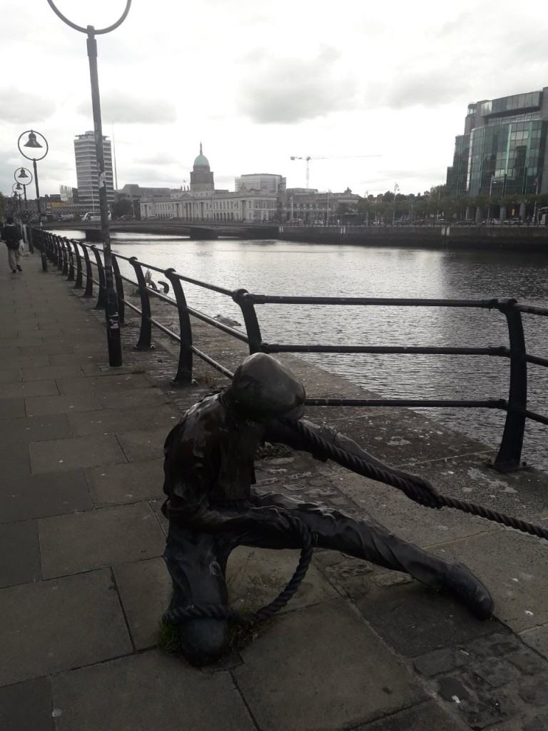 413.jpg (236.86 Kio) Vu 6745 fois Dublin