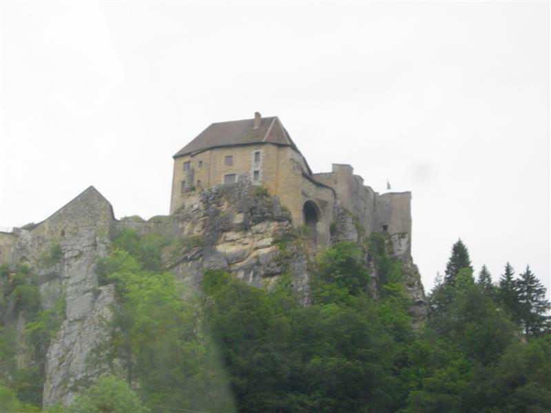 68 chateau de joux.JPG