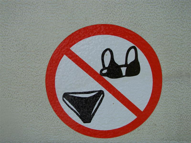 Un nouveau panneau ! inconnu du code de la route !