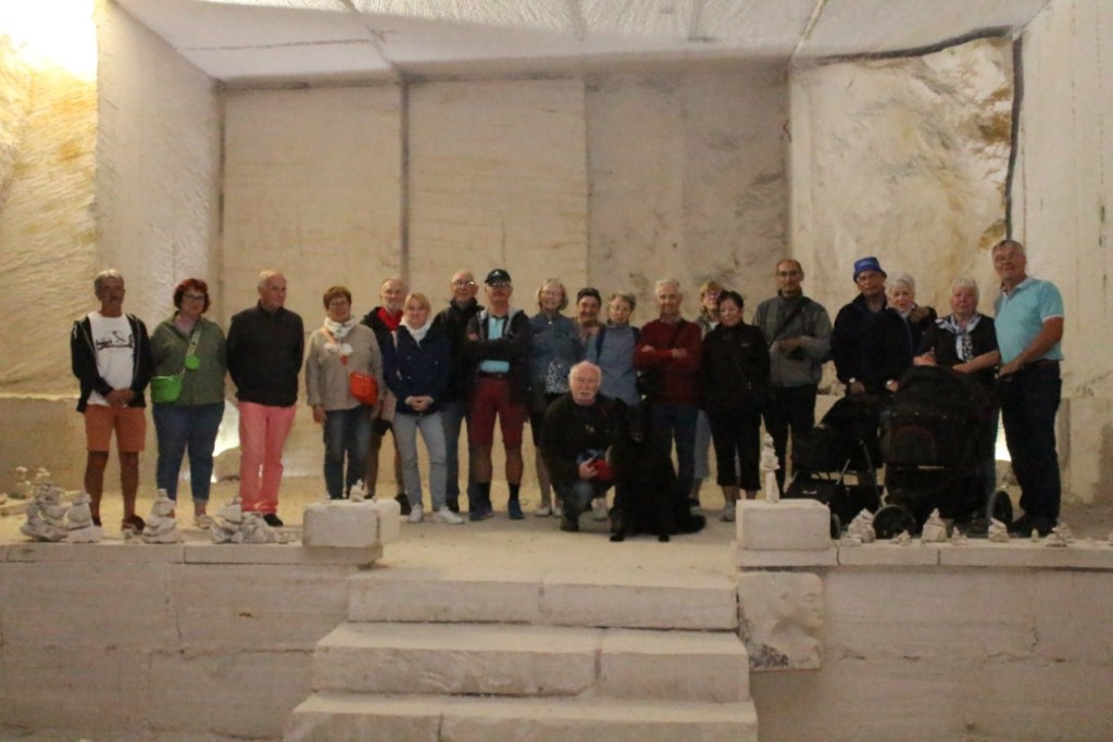 Le groupe dans la carrière.