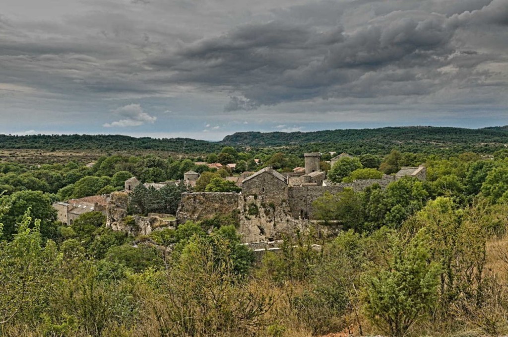 La Couvertoirade  vue d'ensemble.jpg