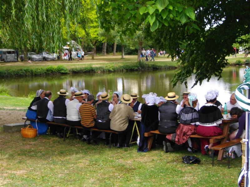 fête du village (Medium).JPG