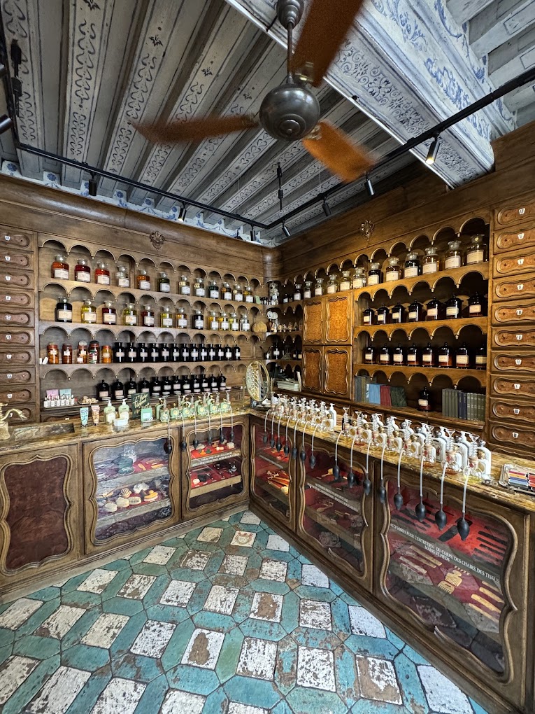 Paris officine Buly.jpg