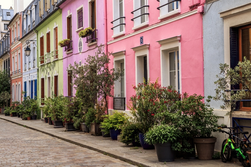 Paris rue Crémieux.jpg