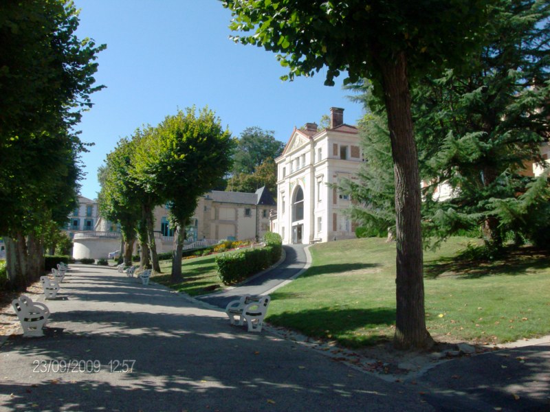 le parc des thermes et l'ancien casino
