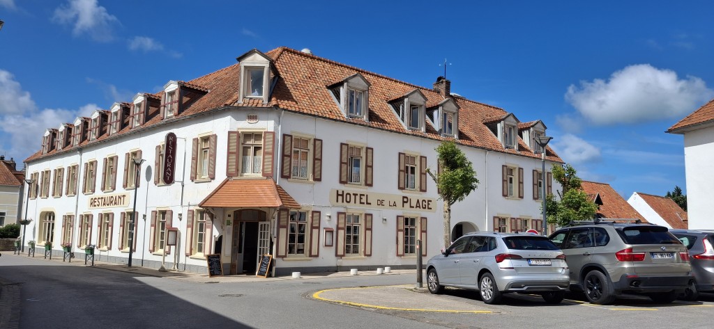 L'hôtel de la plage, avec son petit côté années 70