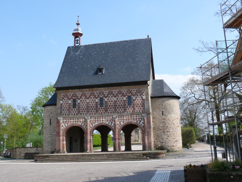 Lorsch_01.jpg