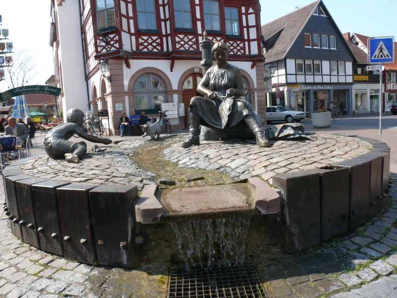 Lorsch_02.jpg