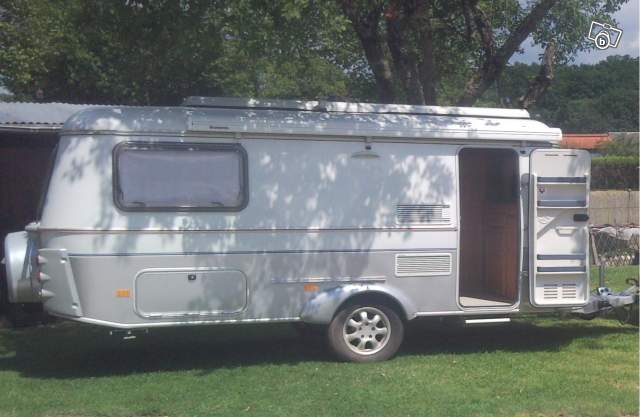 552 2005 11.000e.jpg