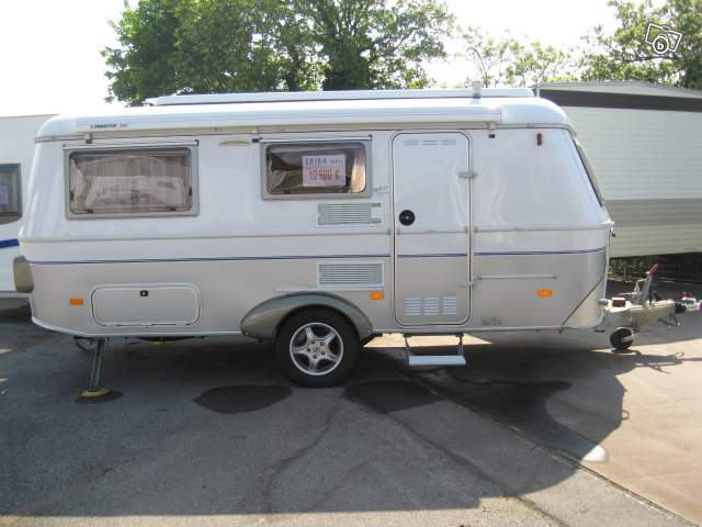 550 GT 2004 10900e.jpg