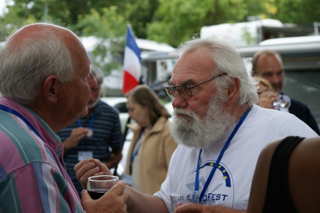 euh j'ai pas les noms , mais à gauche écossais , à droite allemand