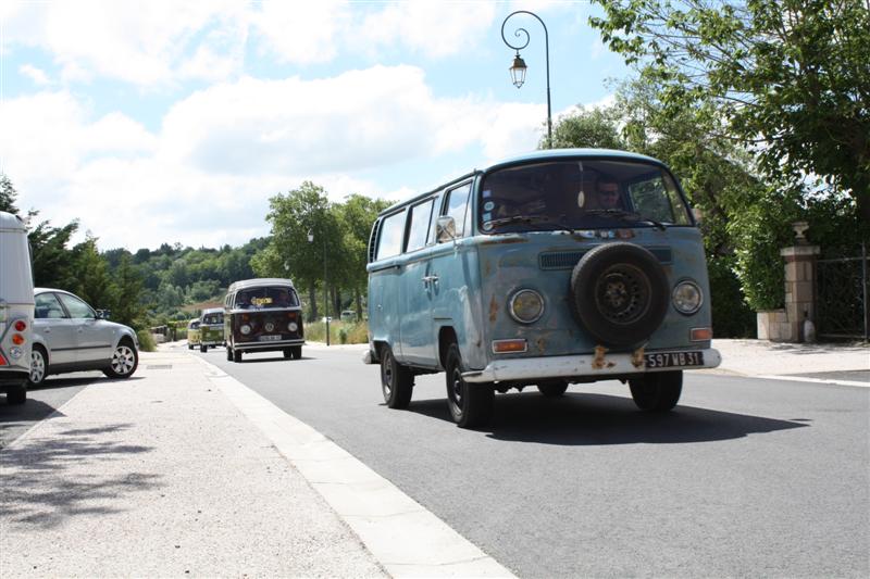 Rencontre insolite à la sortie de Castelnau de Montmiral