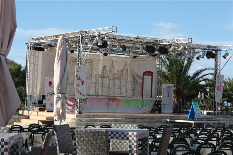 Le restaurant / bar / spectacle