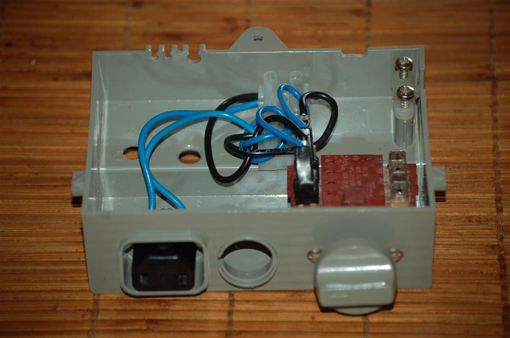 Boitier commutateur aspirateur Rowenta Septembre 2010 001 (Large).jpg