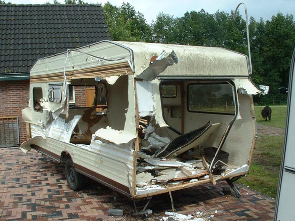 caravane occasion bonne état.jpg