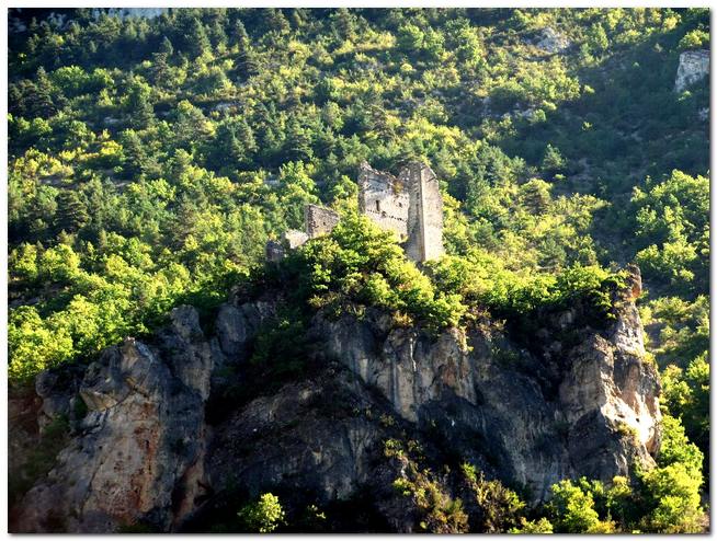 gorges_du_tarn_ch_hauterives.JPG