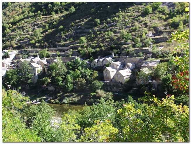 gorges_du_tarn_hauterives_village_bas.jpg