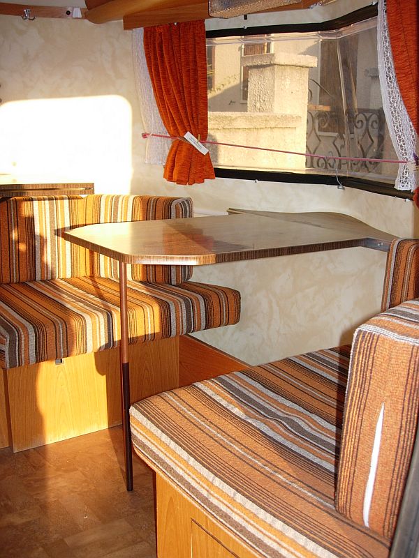 Dinette avant