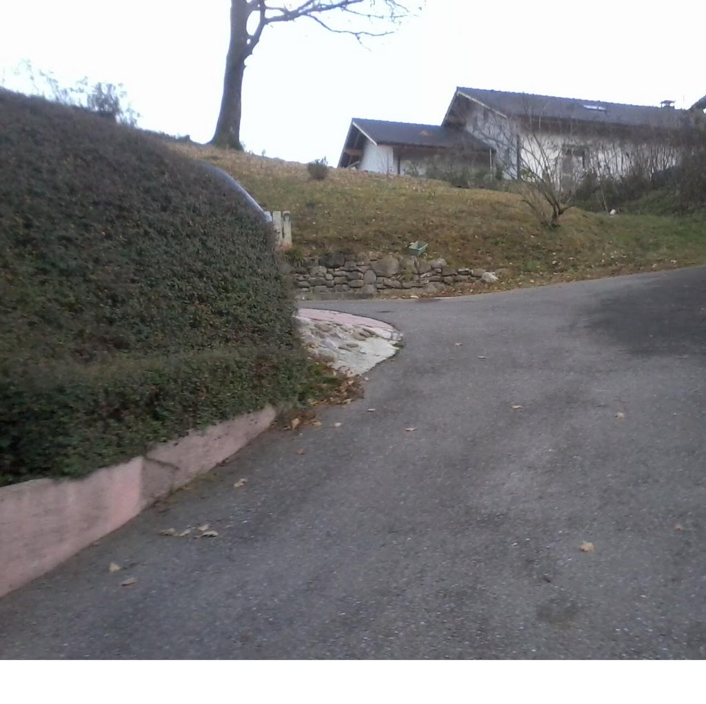 la montée et sa tourne direct a gauche