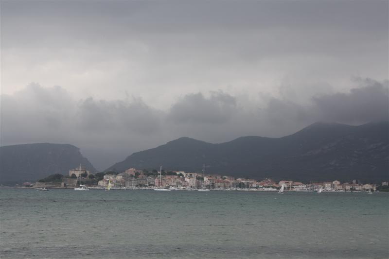 En Corse - Vue de St Florent avant l'Orage