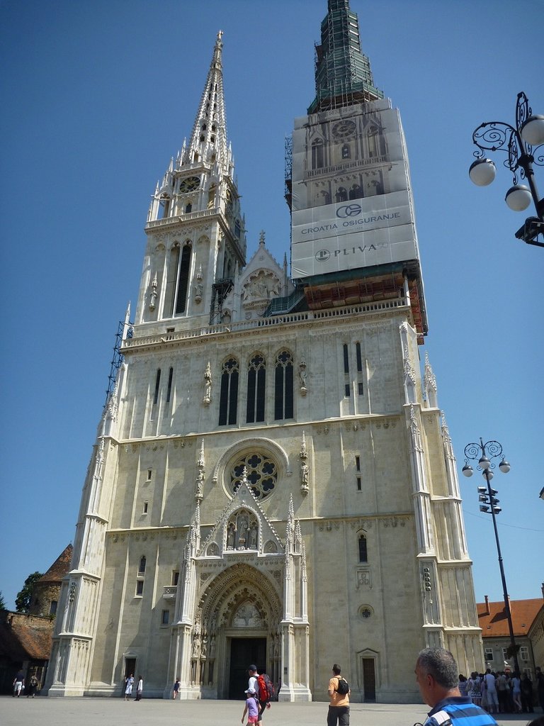 42 cathedrale Kaptol Zagreb.JPG